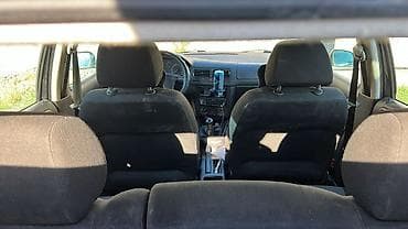 Продажа авто: Volkswagen Golf: 2004 г., 1.6 л, Механика, Бензин — 3