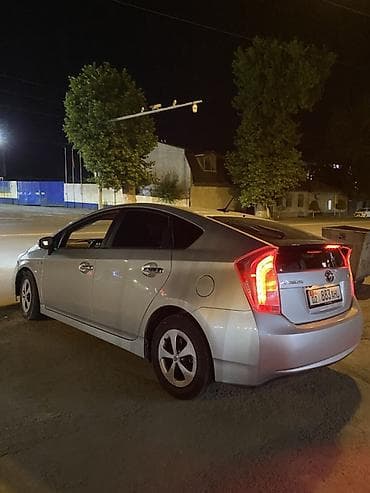 приус 2015 года: Toyota Prius: 2015 г., Гибрид, Хэтчбэк — 1