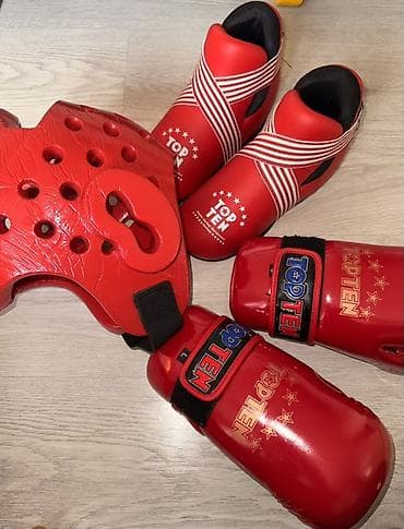 мужской спортивный: Комплект экипировки для тхэквондо (красный) - В хорошем состоянии — 1