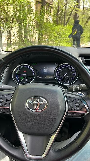 lexus e: Toyota Camry: 2019 г., 2.5 л, Вариатор, Гибрид, Седан — 7