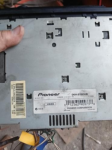 музык: Автомагнитола Pioneer DEH-2150UB + монтажная ниша - Формат 1-DIN — 4