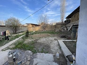 продаж: Продаётся частный дом с большим двором и хозяйственными постройками.6 — 10