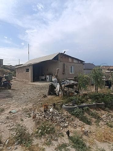Одноэтажный дом с мансардным уровнем и хозяйственным двором. - — 3