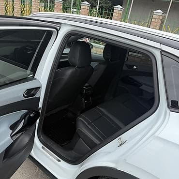 wuling mini ev: Volkswagen ID.4: 2022 г., 0.1 л, Автомат, Электромобиль, Кроссовер — 4