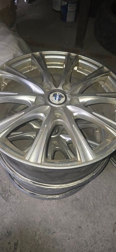 Диски R 17 Комплект, отверстий - 5, Б/у at lalafo.kg Диски R 17 Комплект, отверстий - 5, Б/у