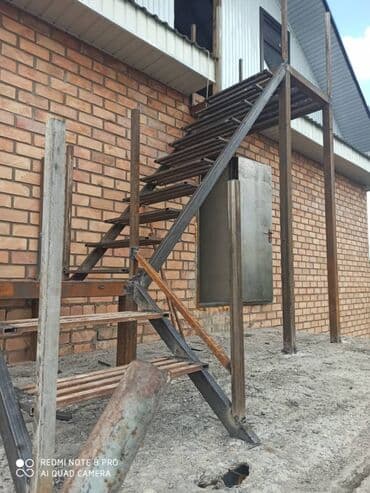 дом с бассейном: Батареяларды орнотуу, Жылытуучу системаны орнотуу, Жылуу пол Кепилдик, Акысыз консультация 6 жылдан ашык тажрыйба — 10
