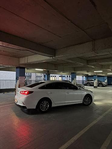 Hyundai Sonata: 2018 г., 2 л, Автомат, Газ, Седан — 10