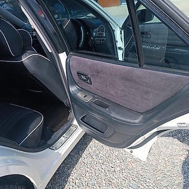 platz vitz: Toyota Altezza: 2001 г., 2 л, Автомат, Бензин, Универсал — 8