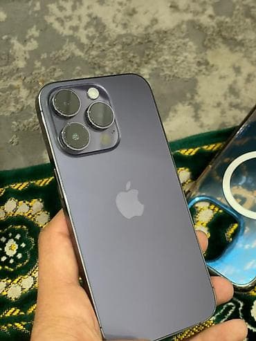 aifon 15 pro: IPhone 14 Pro, Б/у, 256 ГБ, Deep Purple, Чехол, 77 % — 1