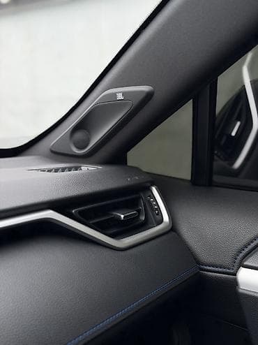 e 55 amg: Toyota RAV4: 2021 г., 2.5 л, Вариатор, Гибрид, Кроссовер — 7