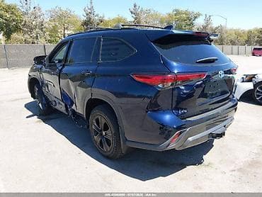 low ll: Toyota Highlander: 2022 г., 2.5 л, Автомат, Гибрид — 5