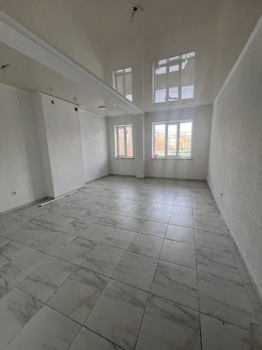 джамал: Продажа офисов 150 м², С ремонтом, Многоэтажное здание, 1 этаж — 3