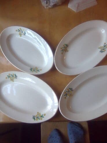 рыба копченая: Продаю большие, советские селёдочницы б/у, размеры 25х35. Цена за 1 — 2