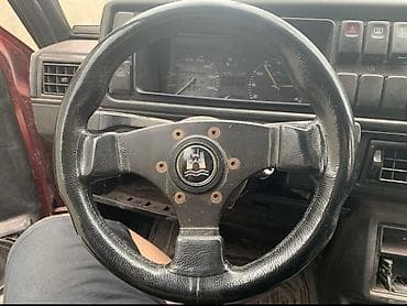 проблесковый: Продаю редкий руль Raid, стоял на Гольфе mk2, кнопка сигнала со знаком — 1