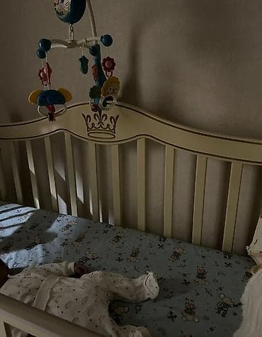 Офисная мебель: Детская гарнитура, Б/у, Для девочки, Для мальчика, цвет - Бежевый, Самовывоз — 4