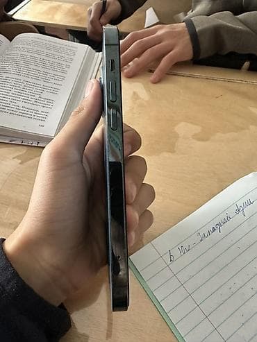 redmi 8a dual: IPhone 12 Pro, Б/у, 256 ГБ, Графит, Чехол, 81 % — 2