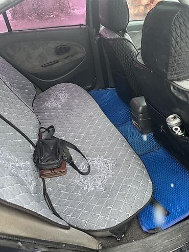 daixatsu move: Mitsubishi Carisma: 1996 г., 1.8 л, Механика, Бензин, Хэтчбэк — 5