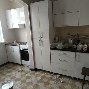 бишкек эмерек: Буйрутма эмеректер, Үстөл, Үстөл үстү, Илгичтер — 15