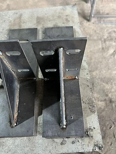 Стальные угловые кронштейны усиленные (комплект 2 шт.) - Материал