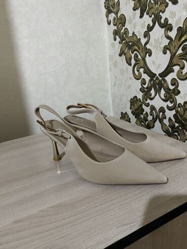 прокат национальных костюмов для детей: Пуховик, Короткая модель, M — 3