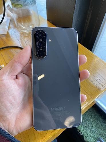 honor 6a: Samsung Galaxy A56 5G, 256 ГБ, цвет - Серый — 1