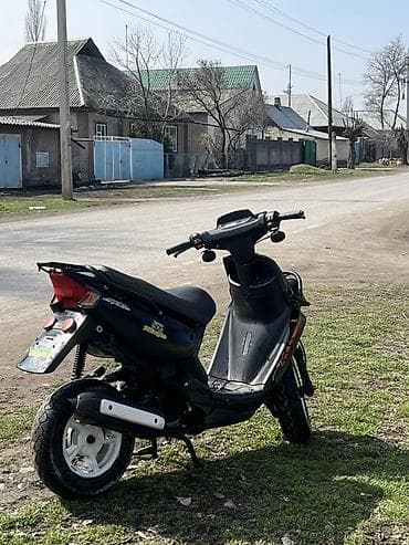 Продаю скутер, 80 кубов, на полном ходу, состояние идеальное. Скутер — 7
