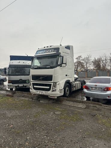 вольво одиночка: Тягач, Volvo, 2010 г., Тентованный — 4