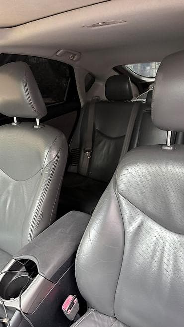 вольво спойлер: Toyota Prius: 2013 г., 1.8 л, Вариатор, Гибрид, Лифтбек — 7