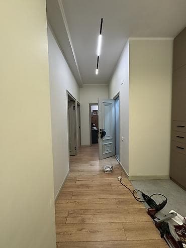 стройител: 3 комнаты, 88 м², Элитка, 9 этаж — 5