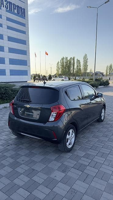реалии: Chevrolet Spark: 2019 г., 1 л, Автомат, Бензин, Хэтчбэк — 6