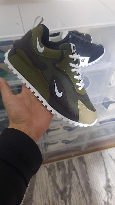 теннисные кроссовки: Мужские кроссовки, 40, Nike, Новый, цвет - Белый, Платная доставка — 3