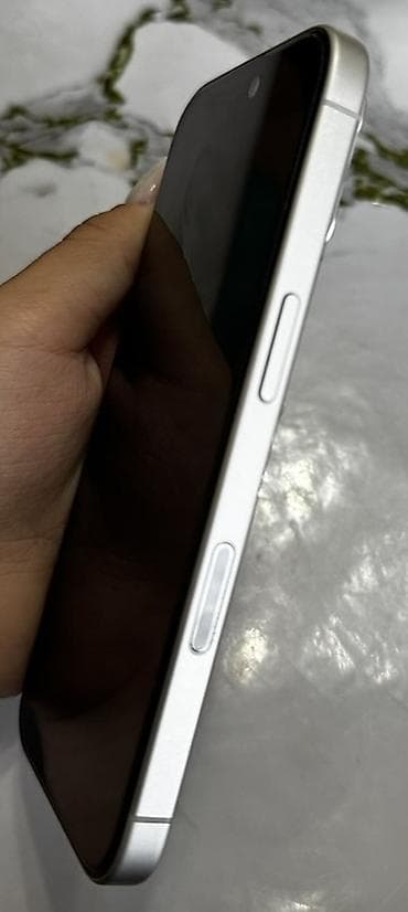 Мобильные телефоны и аксессуары: IPhone 16, Б/у, 256 ГБ, Белый, Кабель, Чехол, Коробка, 93 % — 2