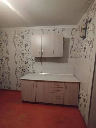 срочно продаю 1 ком кв: 1 комната, 22 м², Общежитие и гостиничного типа, 5 этаж, Косметический ремонт — 5