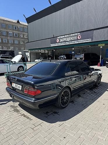 Mercedes-Benz E-Class: 2000 г., 3.2 л, Автомат, Дизель, Седан — 5