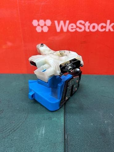 dn8 sonata: Замок двери Hyundai 2021 г., Б/у, Оригинал — 3