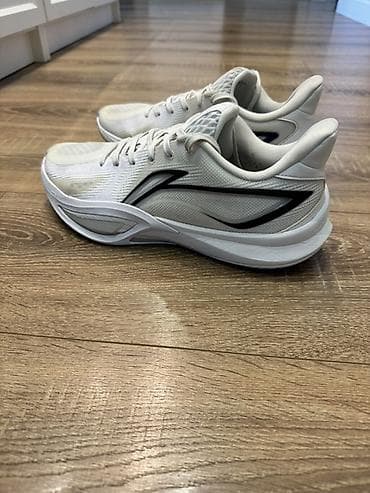 красовка лининг: Кроссовки Li-Ning для баскетбола Носил не много, чистые. - Цвет — 3