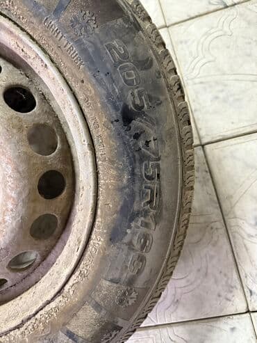 спринтер казирок: Дөңгөлөктөр монтажда 205 / 75 / R 16, Кыш, Колдонулган, 1 даана, Жүк ташуучу унаалар/Автобустар, Куйма, тешиктери - 6 — 3