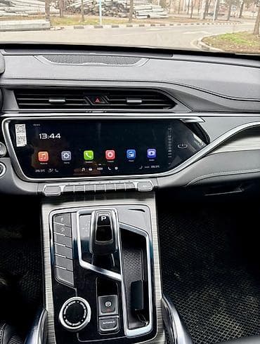 Geely: Geely Atlas Pro: 2023 г., 1.5 л, Автомат, Бензин, Кроссовер — 4
