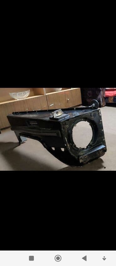 Крыло Переднее правое Mercedes-Benz, Б/у at lalafo.kg Крыло Переднее правое Mercedes-Benz, Б/у