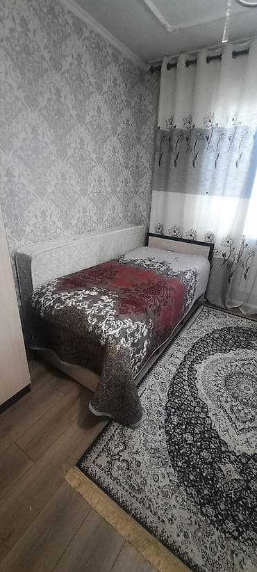 Односпальная кровать, Б/у, С матрасом, длина - 9 см at lalafo.kg Односпальная кровать, Б/у, С матрасом, длина - 9 см