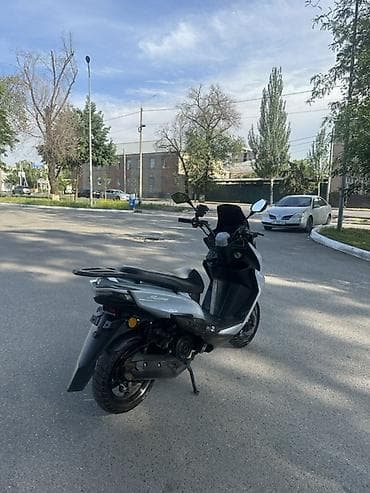 ямаха 100 кубов: Макси-скутер Yamaha, 150 куб. см, Бензин, Б/у — 4