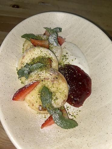 Требуется Повар : Горячий цех, Европейская кухня, 1-2 года опыта