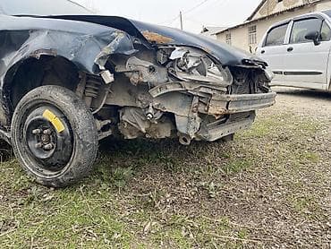 капот рав4: Honda Civic: 1996 г., Седан — 6