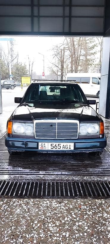 мереседес 124: Mercedes-Benz W124: 1992 г., Универсал — 6