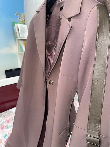 Үй жана уктоо үчүн кийимдер: Продаю классный плащ /пальто Совсем новый — просто не подошёл по — 2