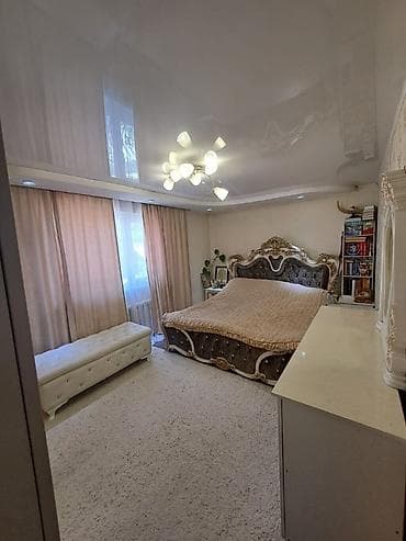 Продажа домов: 🏡 Продаётся уютный дом в районе Пишпек, Бишкек ✨ 4 комнаты | 130 м² 🌿 — 3