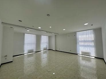 фурманова 23: Аренда офисов, 45 м², В бизнес центре, 1 линия, С видом на горы, С системой безопасности — 3