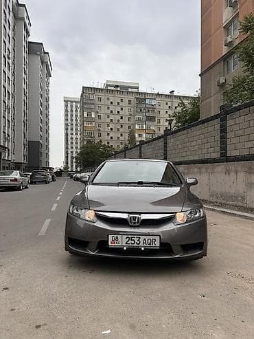 Honda Civic: 2009 г., 1.8 л, Автомат, Бензин, Седан — 1