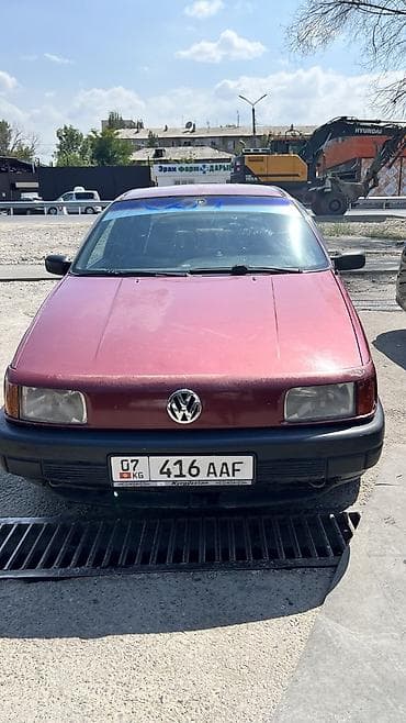 Volkswagen Passat: 1989 г., 1.8 л, Механика, Бензин, Седан at lalafo.kg Volkswagen Passat: 1989 г., 1.8 л, Механика, Бензин, Седан