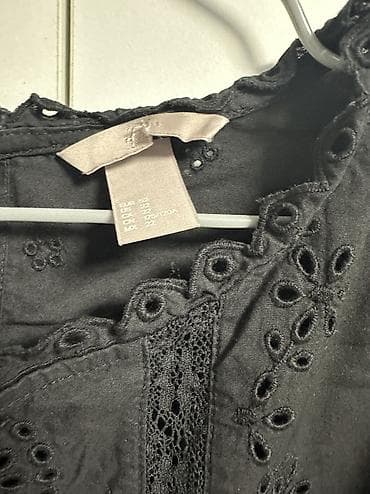 кыздарга кийим: 2шт блузки от hm & Zara черного цвета Размер 52-54 Материал хб — 4